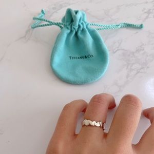 Tiffany & Co. Paloma Picasso Continuous Hearts Ring ❤️